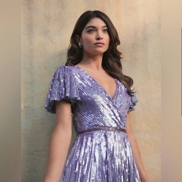 MAC DUGGAL Sequin Embellished A Line Flounce Sleeve V-Neck Gown Lilac Size 14 - Picture 3 of 10